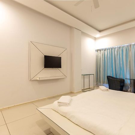 The Grand Monarch Hotel, ウッジャイン エクステリア 写真