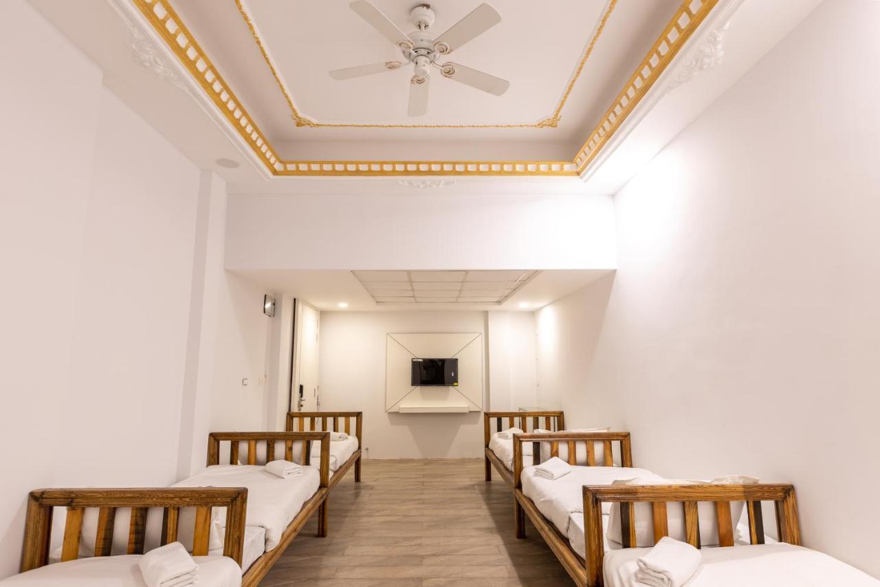 The Grand Monarch Hotel, ウッジャイン エクステリア 写真